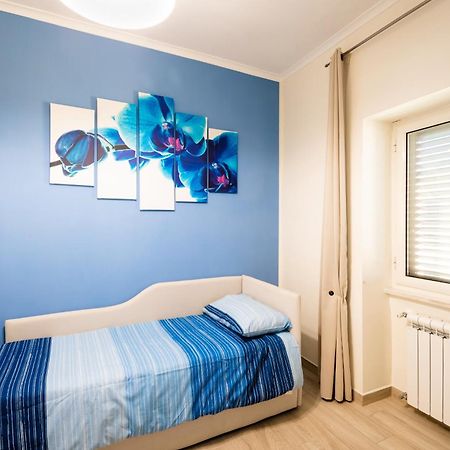 Color House Hotel Naples Exterior photo